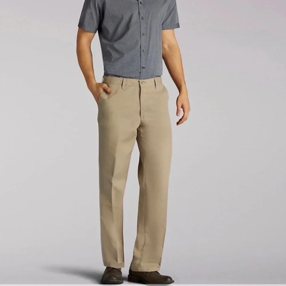 Lee total freedom straight fit khaki chino pants
